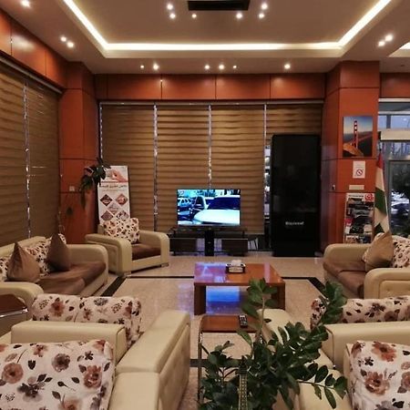 Shapol Hotel Erbil Bagian luar foto