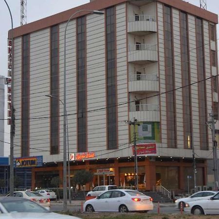 Shapol Hotel Erbil Bagian luar foto